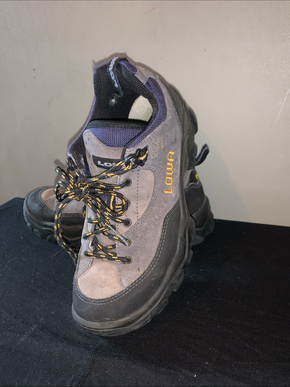 Lowa Brown Nubuck Leather Low Hiking Trail Shoes